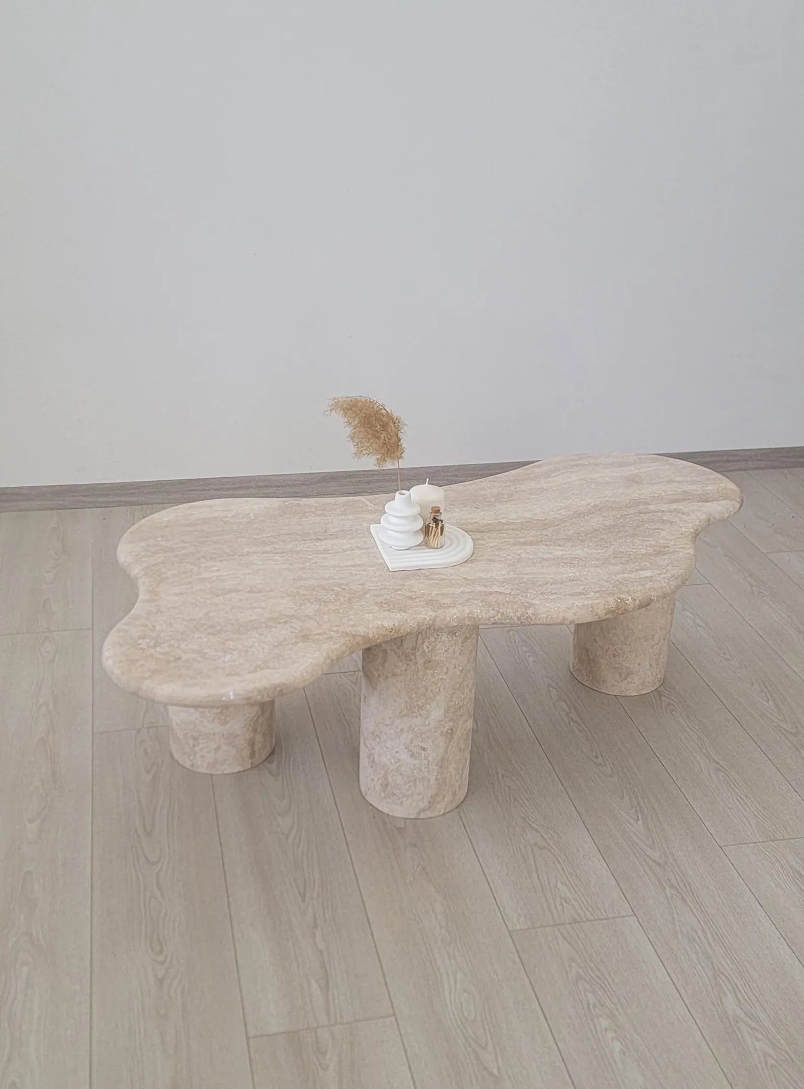 Nirva coffee table