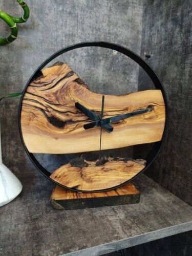 Acacia clock
